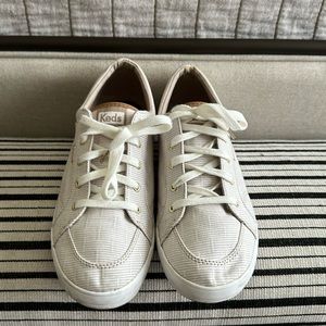 KEDS | SZ 8.5 Cream white lace up boat shoes